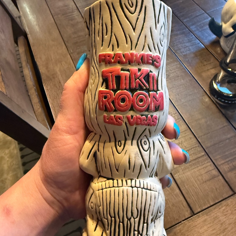 Carved Ceramic Tiki Mug - Frankie's Vegas - Picture 2 of 2